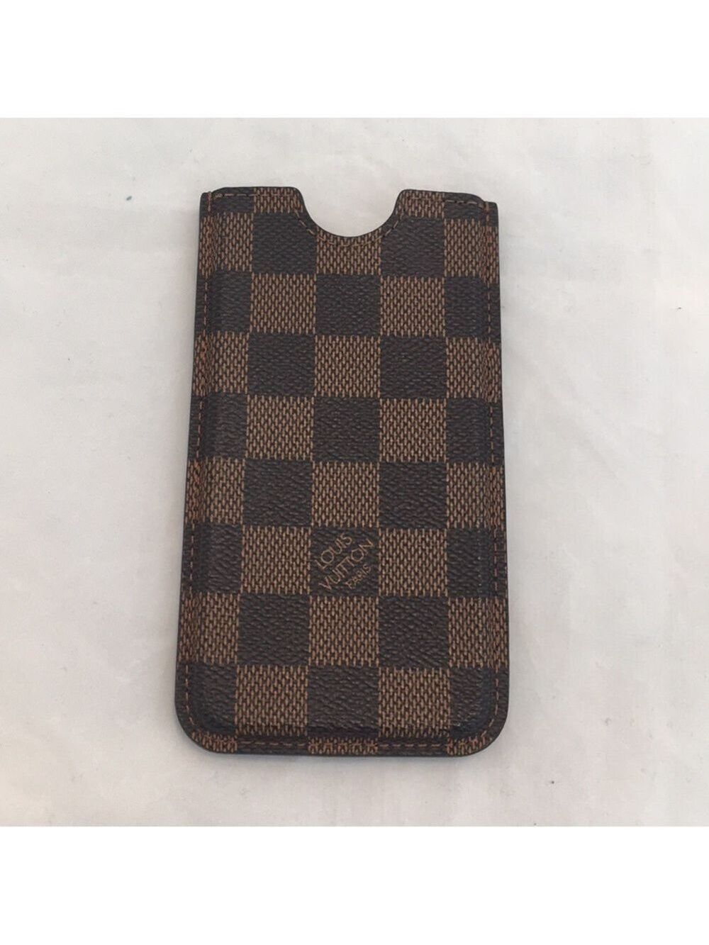 LOUIS Vuitton Phone Case - Picture 2 of 8